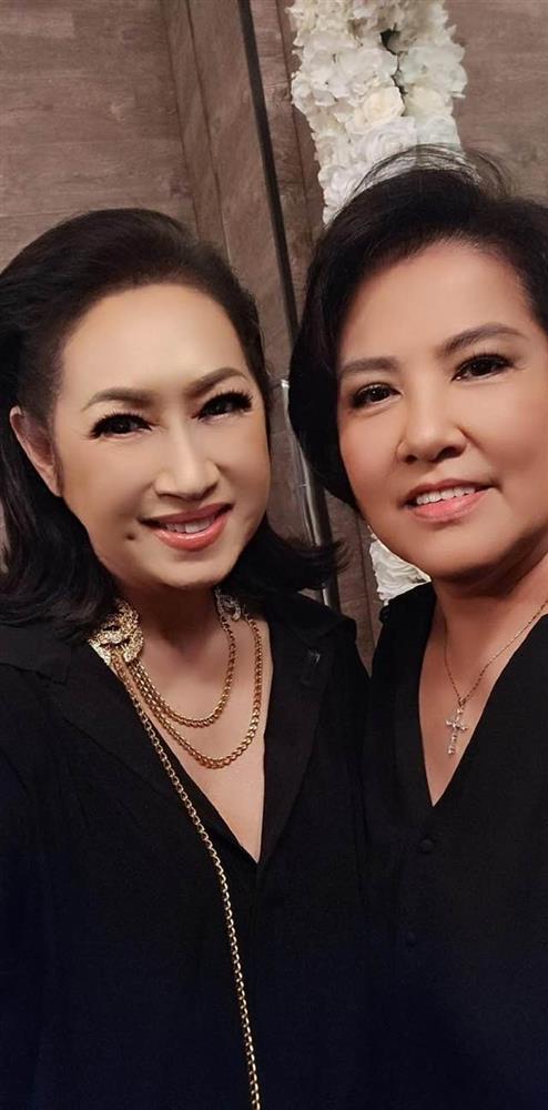 Con gái danh ca Thái Thanh là bà mẹ 9 con, U70 vẫn trẻ trung thon gọn, hôn nhân êm ấm bên chồng thứ 3-10