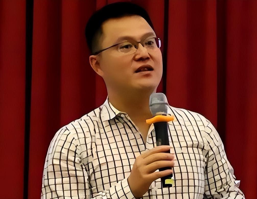 Cuộc sống sau 12 năm của nam sinh từ chối làm ở Bộ Ngoại giao, về quê trồng rau-1