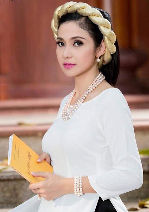 Dàn nữ đại gia ngầm của Vbiz kín tiếng chuyện đời tư: Người là mẹ đơn thân, người thì vướng nhiều tin đồn tình ái-1