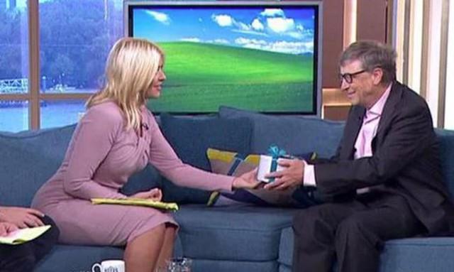 Hé lộ buổi phỏng vấn, lan truyền Bill Gates tặng nữ MC tờ séc trắng ghi số tiền tùy thích-2