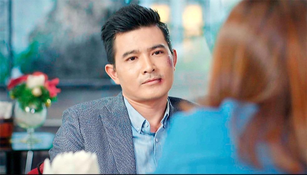 Đóng vai quá đểu cáng, Quang Sự nhận 4 cái tát từ NSND Mỹ Uyên-1