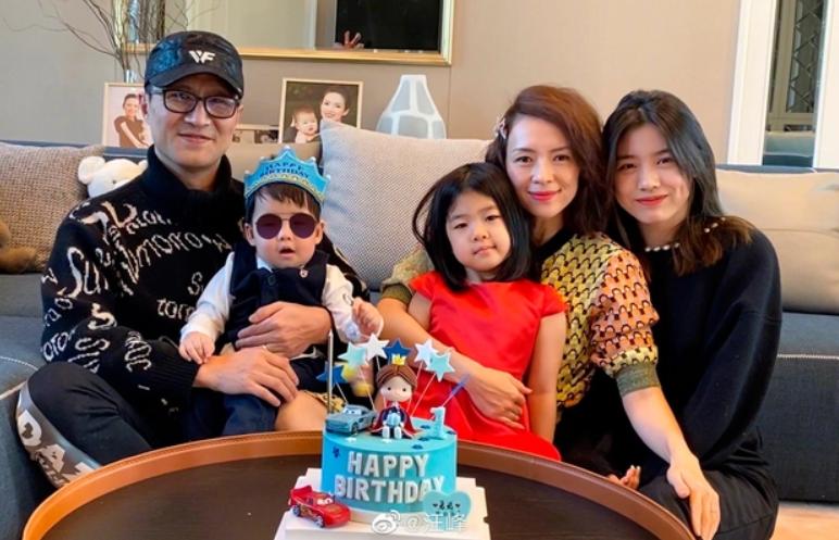 Rầm rộ tin Chương Tử Di sắp công bố tái hợp Uông Phong sau nửa năm ly hôn, còn có hành động tình cảm trên trang cá nhân?-6