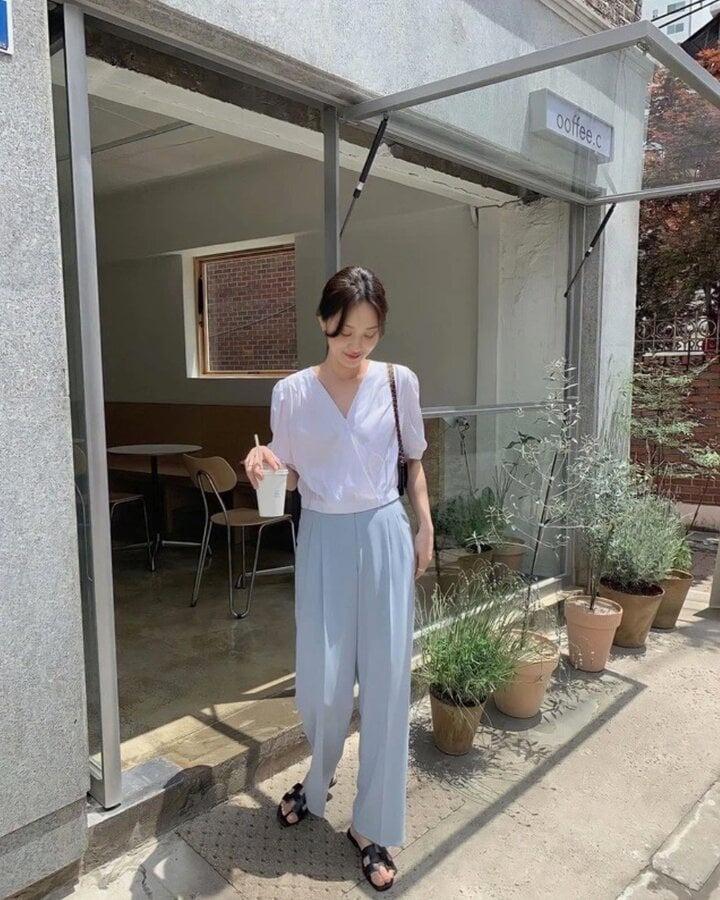 Mùa hè mặc gì đi làm để vừa mát vừa thanh lịch?-3