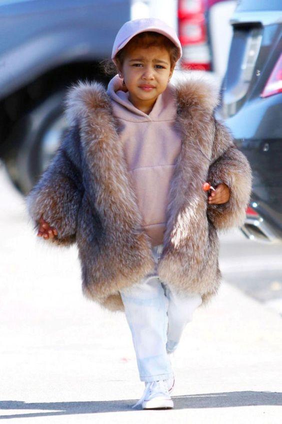 Khám phá tủ đồ sang chảnh của richkid North West-7