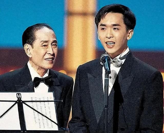 Tỷ phú Hong Kong trước khi qua đời yêu cầu con trai tiêu hết tài sản hàng ngàn tỷ, lý do vì sao?-1