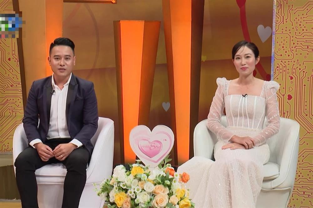 Vì một câu nói, nam ca sĩ điển trai quyết định cưới mẹ đơn thân hơn 6 tuổi-2