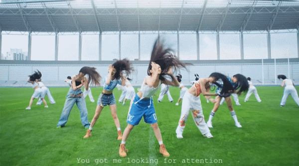 Nhóm nữ bỗng dưng xuất hiện và chiếm lĩnh Kpop như một cơn lốc-1