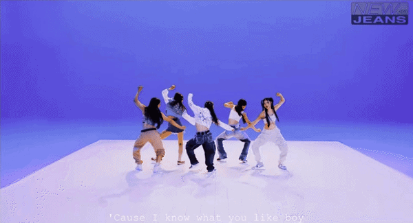 Nhóm nữ bỗng dưng xuất hiện và chiếm lĩnh Kpop như một cơn lốc-3