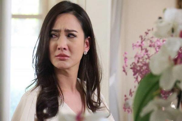 Đột xuất về buổi trưa, thấy chồng xách hai hộp cơm lạ chạy xe ra ngoài, tôi đi theo thì chứng kiến cảnh kinh hoàng-1