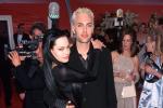 6 lý do cho thấy Brad Pitt và Angelina Jolie xuất hiện chỉ để làm khổ nhau-6