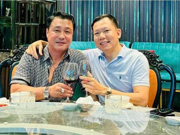 Nam thần màn bạc Lý Hùng chuẩn bị đón con ở tuổi U60?-1