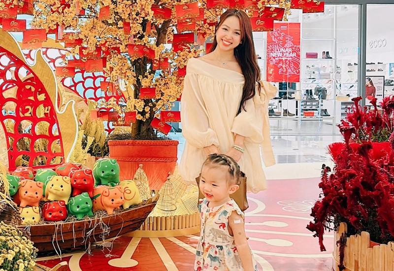 Hội bạn thân phim Nhật Ký Vàng Anh sau 18 năm lên sóng, con cái đề huề, gia nhập hội bỉm sữa nhưng vẫn xinh đẹp rạng ngời-16