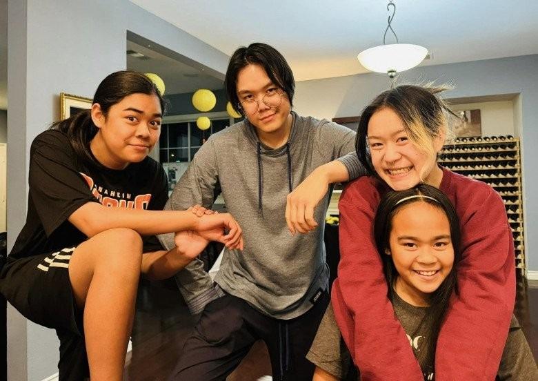 Con chung của Thu Phương và ông bầu Dũng Taylor hiếm hoi lộ diện, ngoại hình khác lạ-2