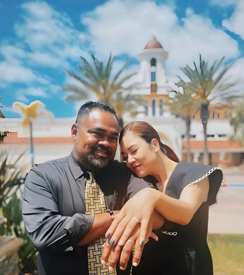 Con chung của Thu Phương và ông bầu Dũng Taylor hiếm hoi lộ diện, ngoại hình khác lạ-6