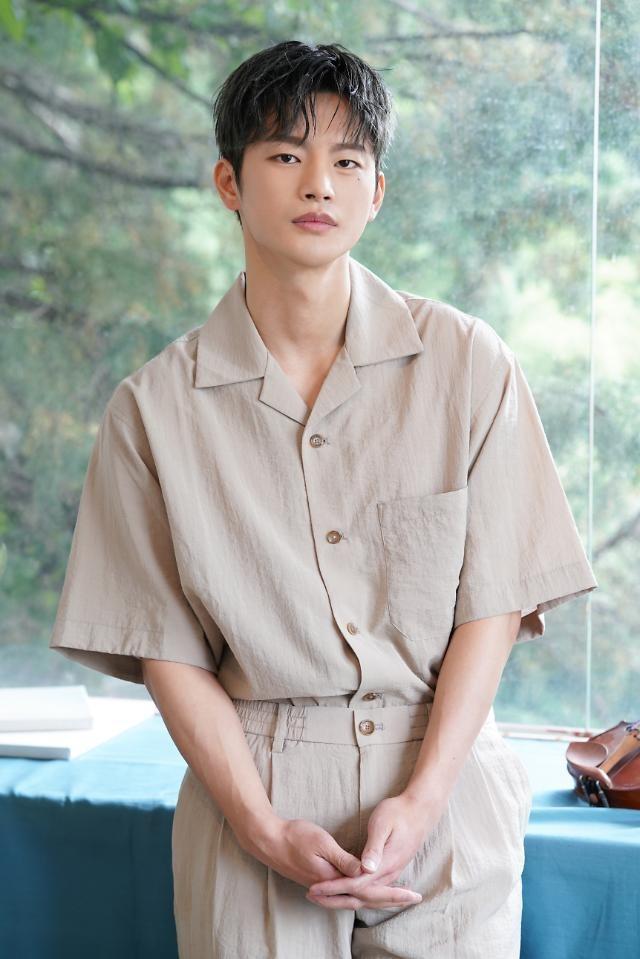 Dàn sao Hàn gửi lời tiễn đưa Park Boram, công chúng đổ dồn sự chú ý về bạn trai cũ Seo In Guk-3