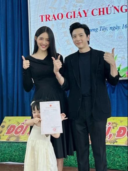 Trương Mỹ Nhân yêu bạn trai kém tuổi: Đã có 2 con chung, chưa đám cưới vì lý do này-5