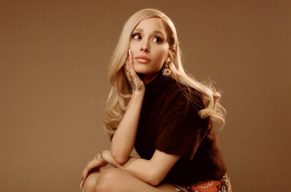 Chi 1 triệu USD để chia tay chồng, Ariana Grande giờ hạnh phúc bên tình mới-5