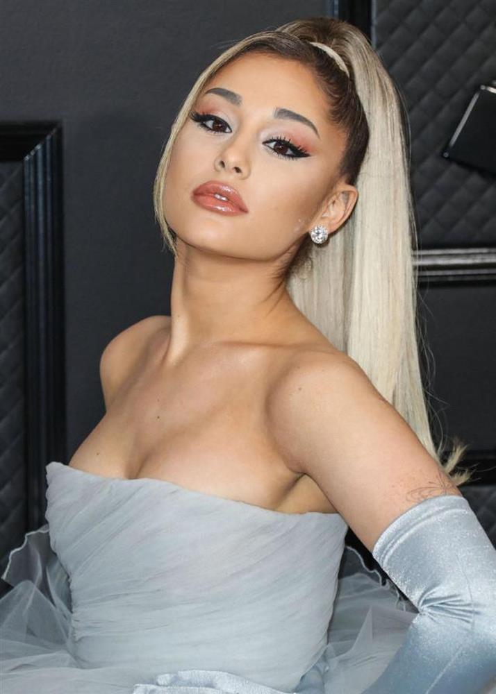 Chi 1 triệu USD để chia tay chồng, Ariana Grande giờ hạnh phúc bên tình mới-4