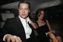 6 lý do cho thấy Brad Pitt và Angelina Jolie xuất hiện chỉ để làm khổ nhau