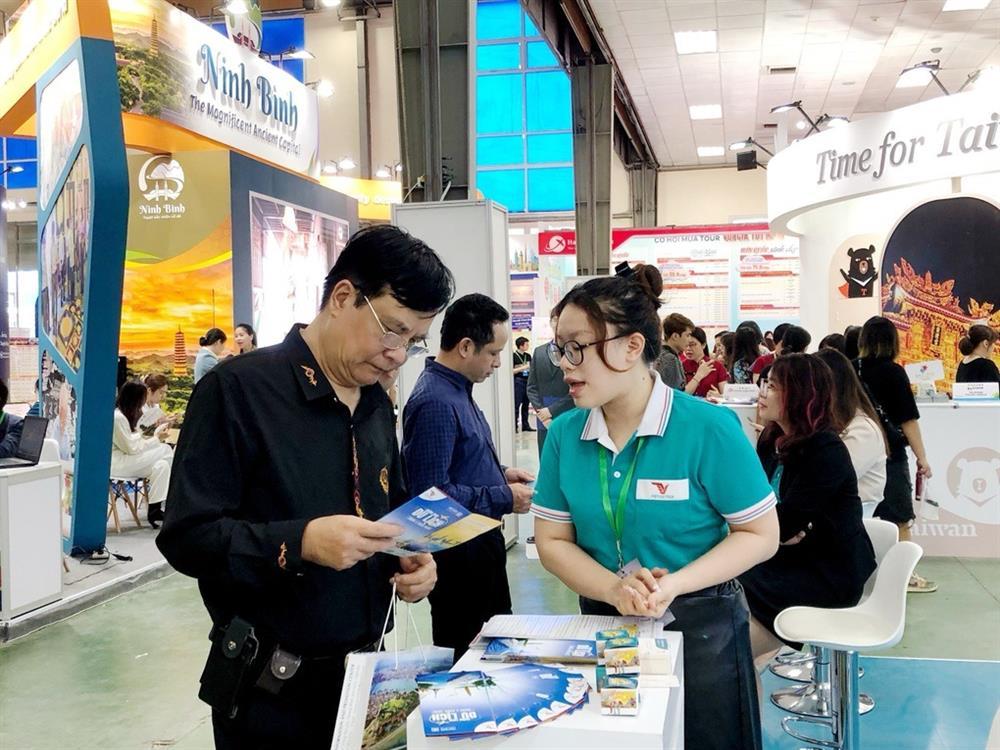 Giá vé máy bay cao: Khách Việt mua tour nước ngoài, du lịch nội địa lép vế-2