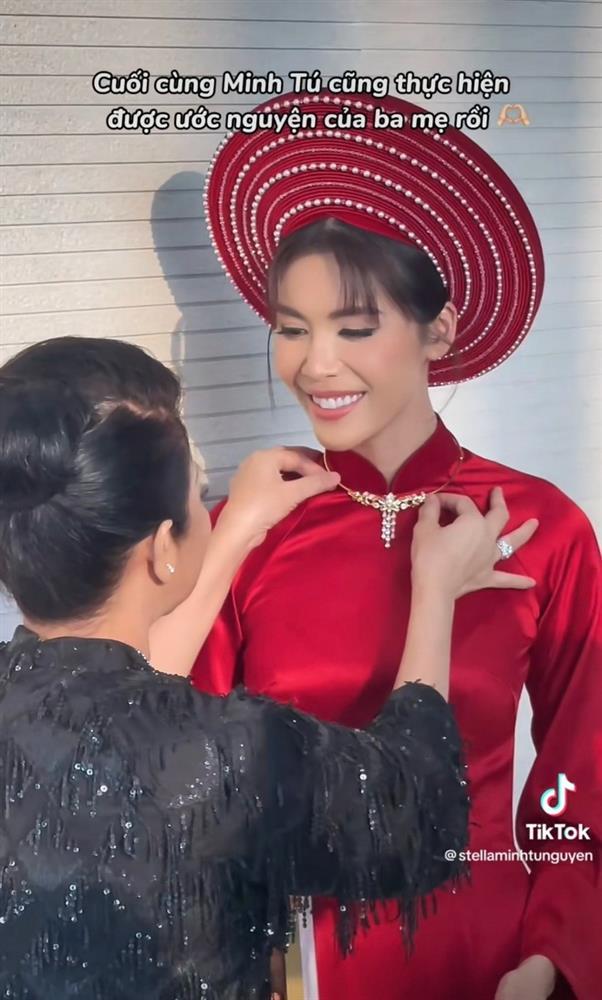 2 chi tiết xúc động ở đám cưới Minh Tú: Dành riêng chiếc ghế cho bố quá cố, bật khóc khi mẹ làm việc này-6