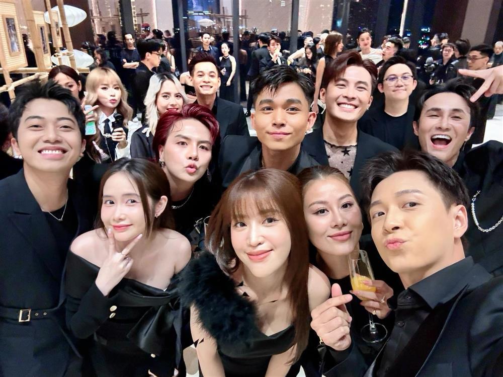 Hòa Minzy hết mình trong đám cưới Minh Tú-1