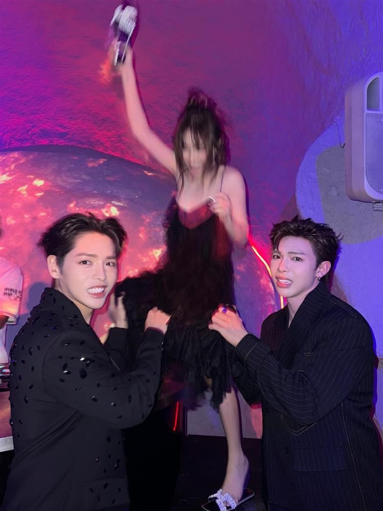 Hòa Minzy hết mình trong đám cưới Minh Tú-3