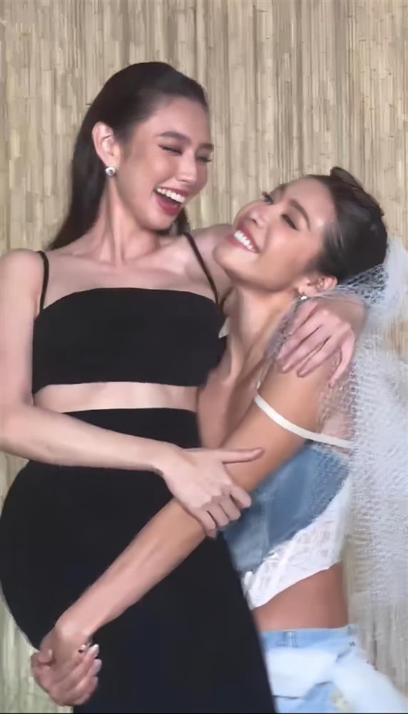 Hòa Minzy hết mình trong đám cưới Minh Tú-9