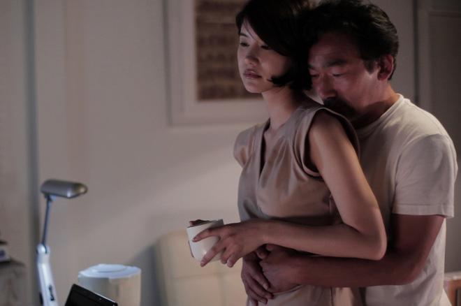 Chồng rủ nhậu, ai ngờ sáng ra tôi tá hỏa phát hiện người nằm bên cạnh mình-1