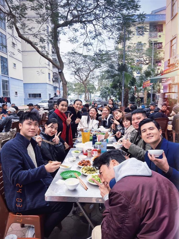 Hồng Diễm, Quang Sự và loạt ảnh không lên sóng của Trạm Cứu Hộ Trái Tim-6