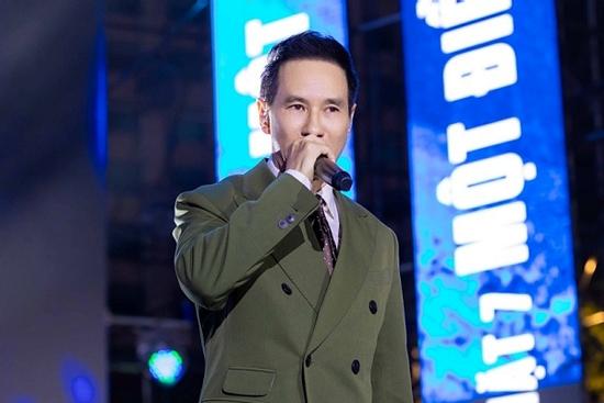 Trình diễn tại phố đi bộ, Lý Hải nhớ thời hoàng kim khi là ca sĩ