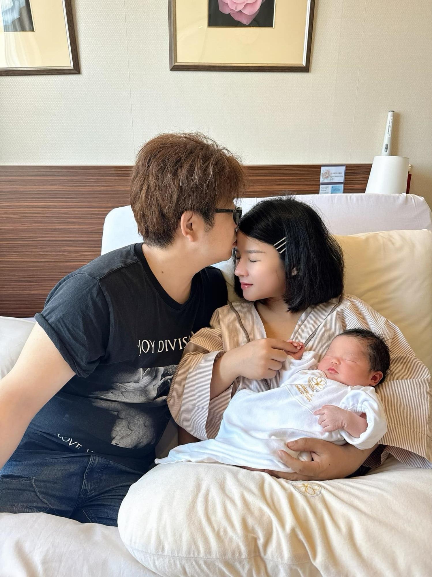 Bà Nhân Vlog sinh con đầu lòng, tiết lộ bất ngờ tên em bé sau hành trình tìm con gian nan-2