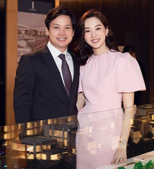 Hoa hậu Đặng Thu Thảo lộ bụng bầu lần 3, nhiều hành động chuẩn phụ nữ có thai?-8