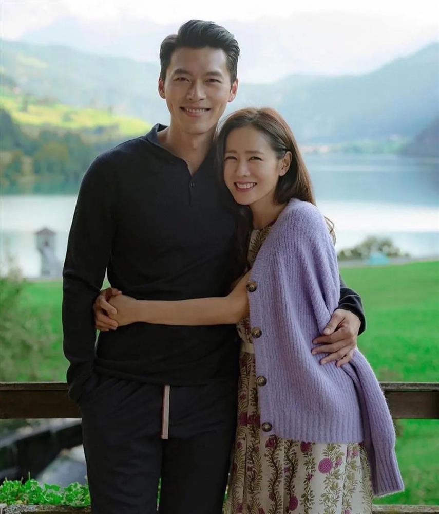 Hyun Bin tóc dài, già hẳn mà Son Ye Jin vẫn yêu đắm say thầm lặng làm hậu phương-10