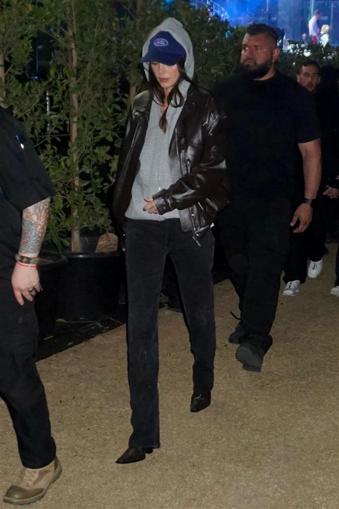 Lisa (BlackPink) kém sắc, sao nữ gốc Việt diện váy lưới ở Coachella-8