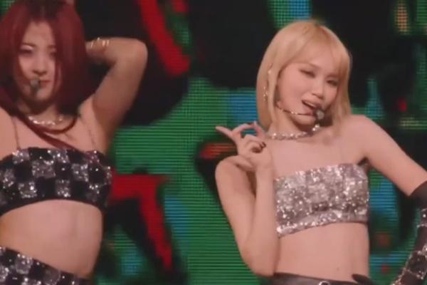 Nhóm nữ hát live tệ hại khiến người Hàn xấu hổ: Họ gọi đây là ca sĩ sao?-6