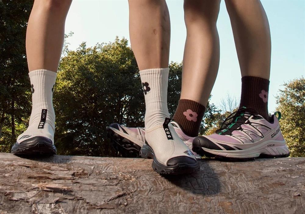 Kiểu giày tạo sự mới lạ cho gu ăn mặc của các cô gái-4