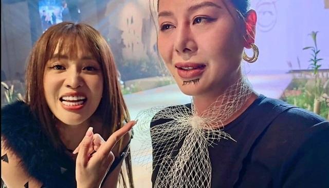 Dự đám cưới Minh Tú, Nam Thư có loạt hành động ô dề phản cảm, vật lộn với Huỳnh Lập giành hoa cưới-4