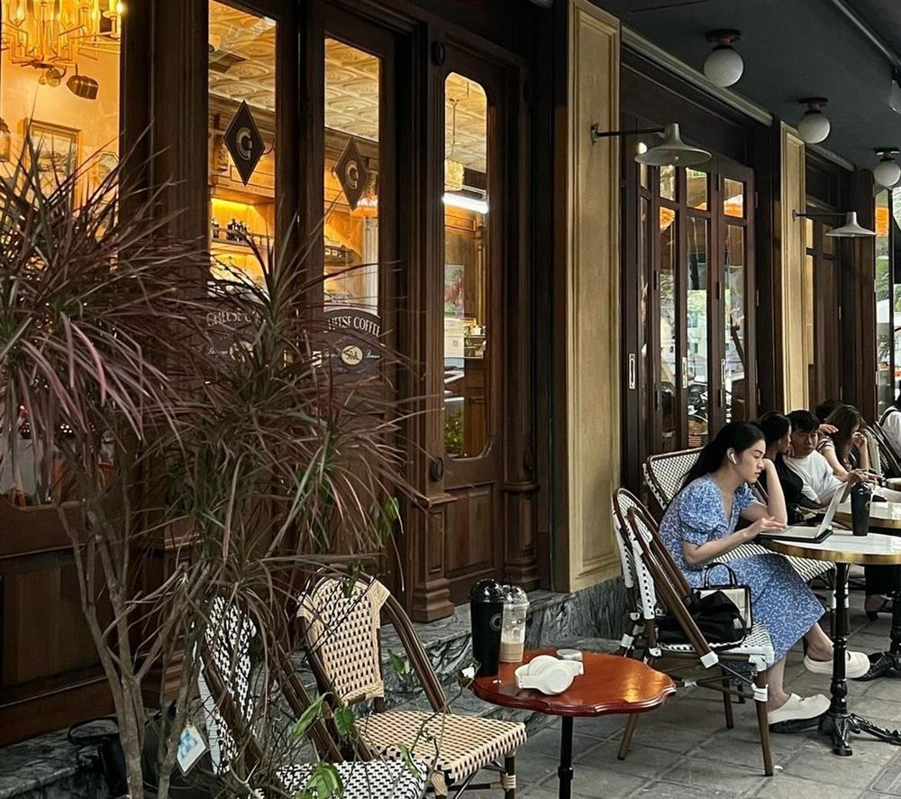 Chủ quán cà phê khóc ròng: Khách ngồi cả ngày chỉ gọi ly 30.000 đồng-2