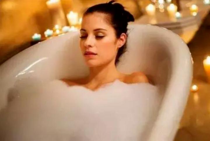 Cách tắm giúp chị em đốt mỡ thừa, giảm cân hiệu quả-1