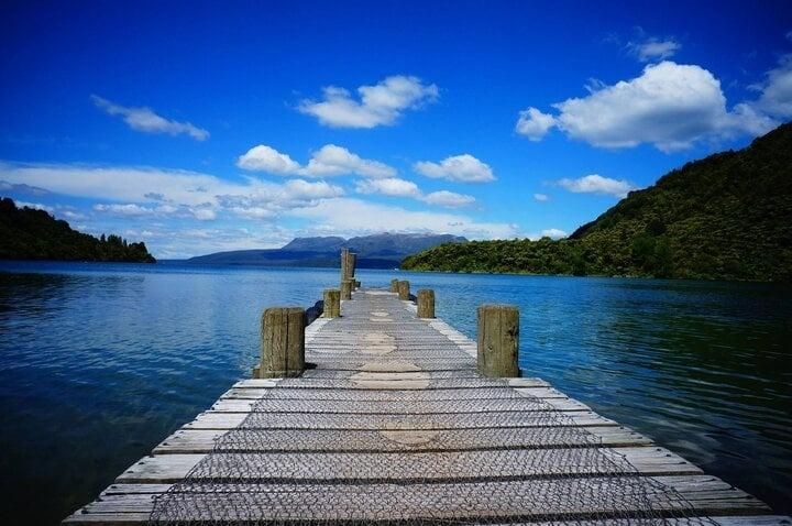 Lạ kỳ vùng đất quanh năm có mùi trứng thối vẫn khiến du khách mê mẩn-6