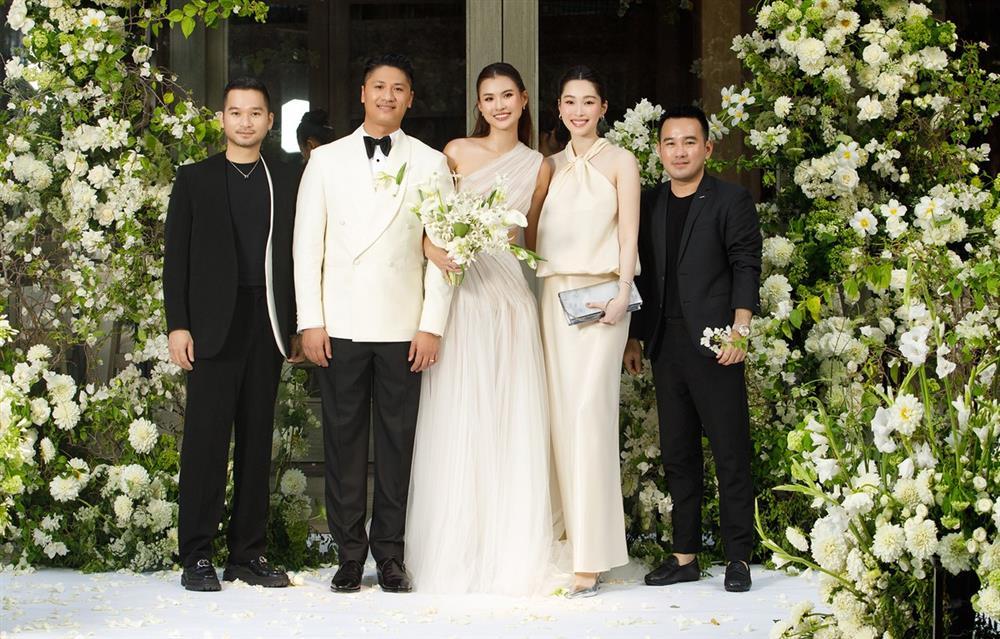 Hoa hậu Đặng Thu Thảo và dàn sao dự cưới Cao Thiên Trang-2