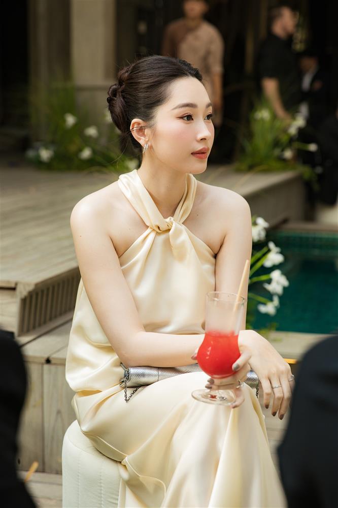 Hoa hậu Đặng Thu Thảo và dàn sao dự cưới Cao Thiên Trang-4