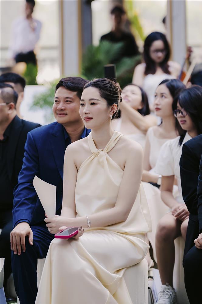 Hoa hậu Đặng Thu Thảo và dàn sao dự cưới Cao Thiên Trang-3