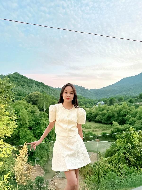 Vai Ngân Hà trong Trạm Cứu Hộ Trái Tim: Hồng Diễm quá già còn Linh Chi nói như đấm vào tai-1