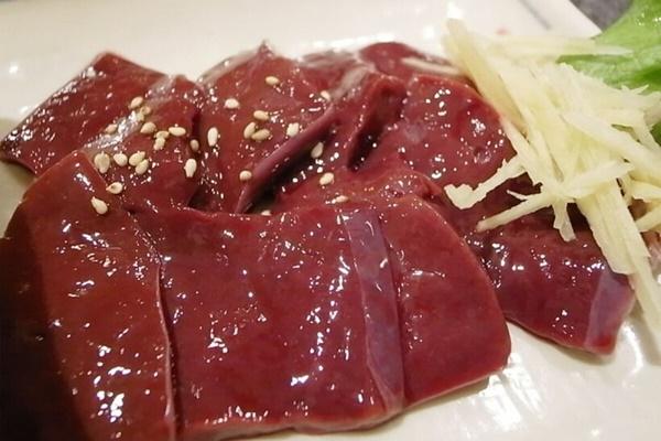 Ăn gan lợn có nạp thêm độc tố vào cơ thể?-1