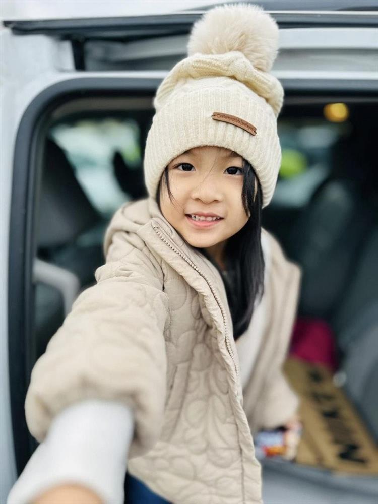 Ngỡ ngàng nhan sắc Yên Lam, con gái Lam Trường và vợ kém 17 tuổi, dự đoán là mỹ nhân tương lai-6