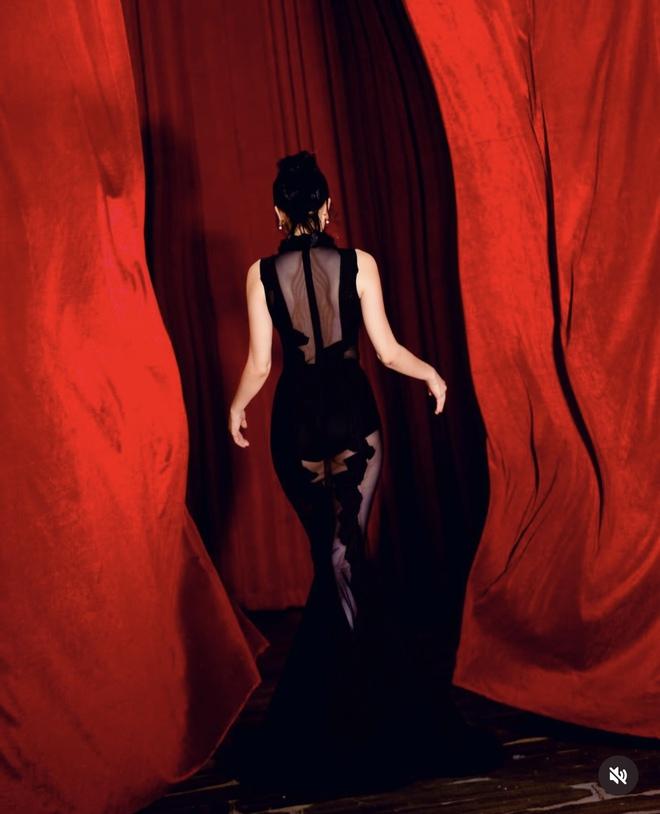 Ngọc Trinh gợi cảm trở lại: Diện đầm xuyên thấu hở bạo, body đúng là miễn chê!-3