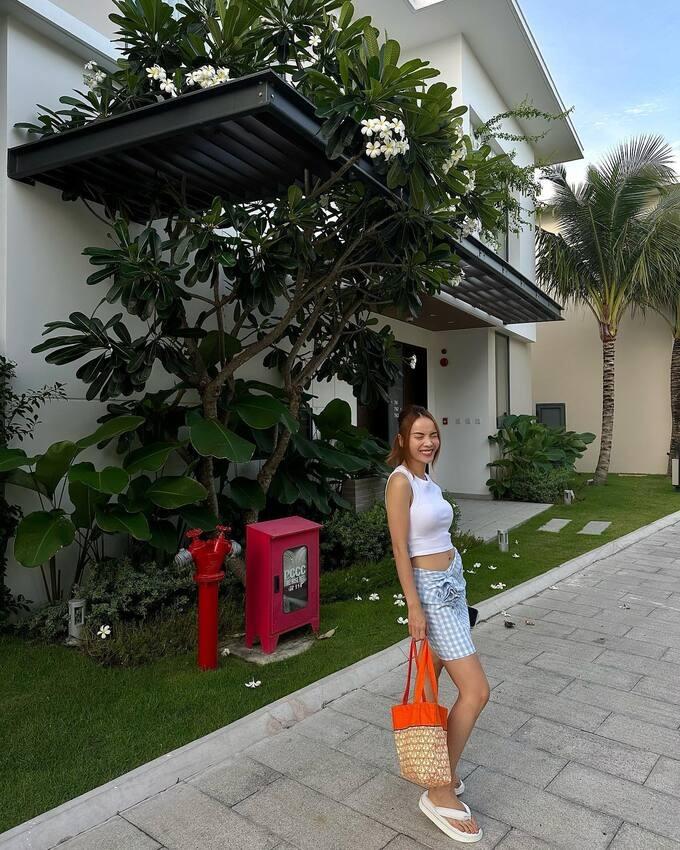 Học 4 mỹ nhân Việt có thời trang du lịch đẹp - sang - quyến rũ-6