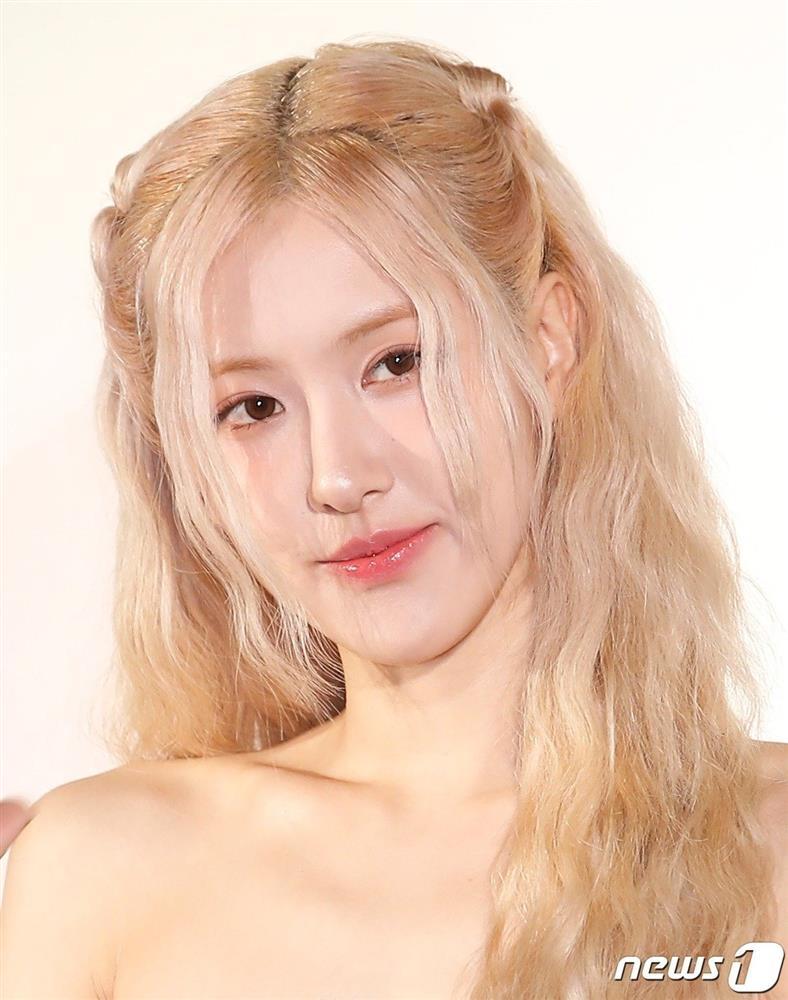 Rosé (BlackPink) xinh như búp bê nhưng vẫn gây lo ngại-6